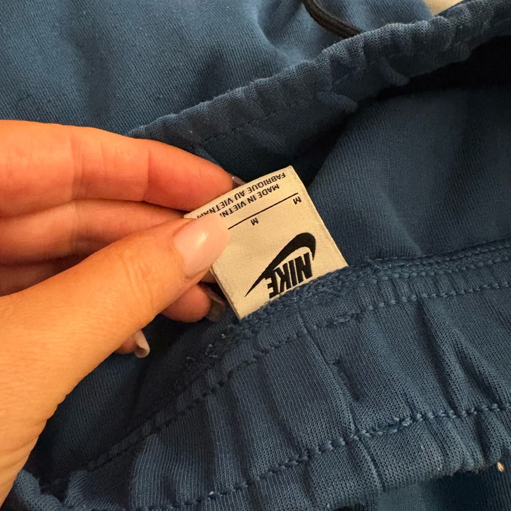 Nike tech - Picture 6 of 6